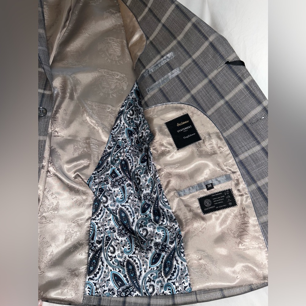 Statement Tuxedo Jacket - Picture 7 of 9
